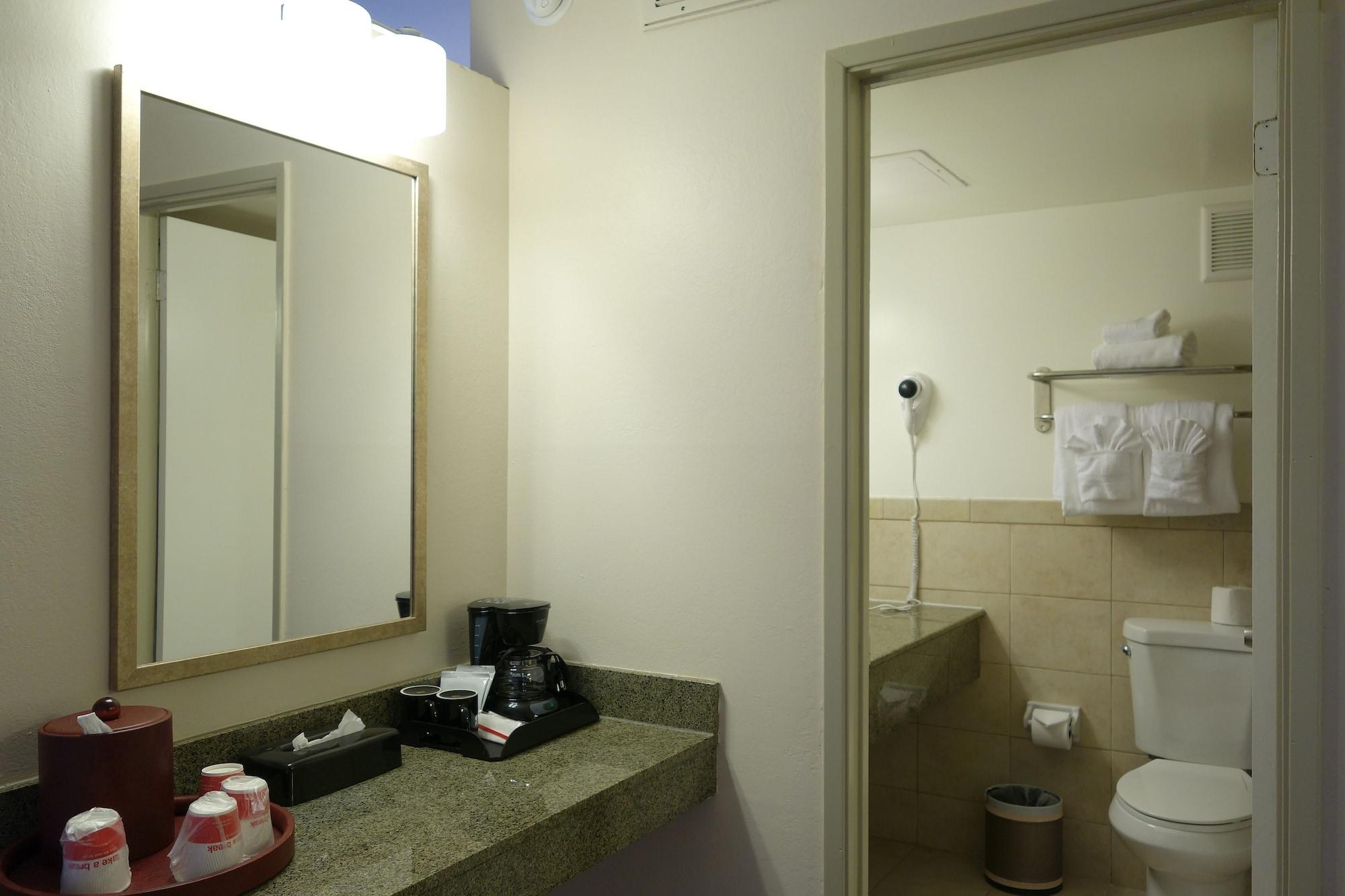 Hotel Ramada By Wyndham Sacramento North Highlands Exterior foto